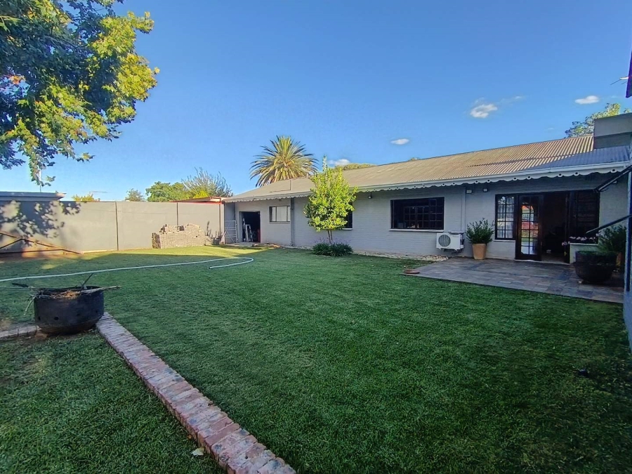 4 Bedroom Property for Sale in Universitas Free State